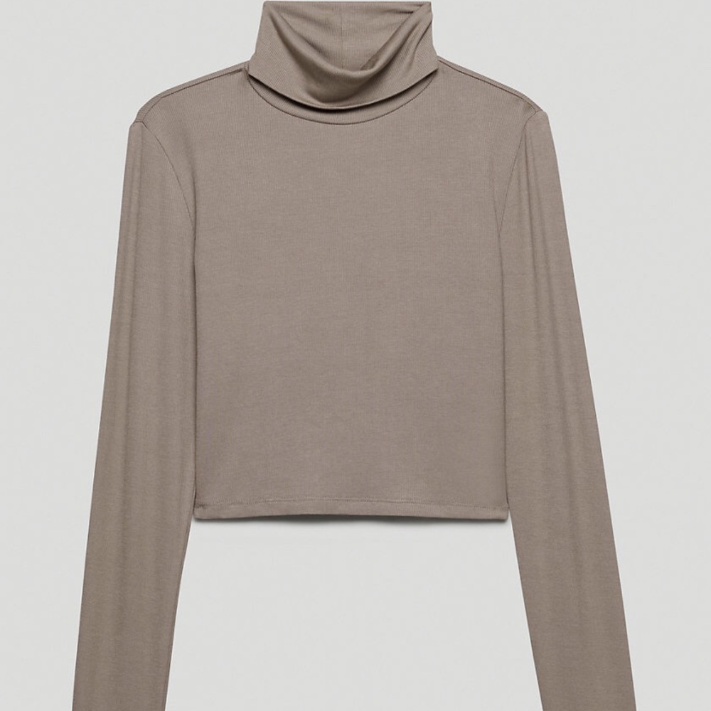 Sunday best cropped ribbed top